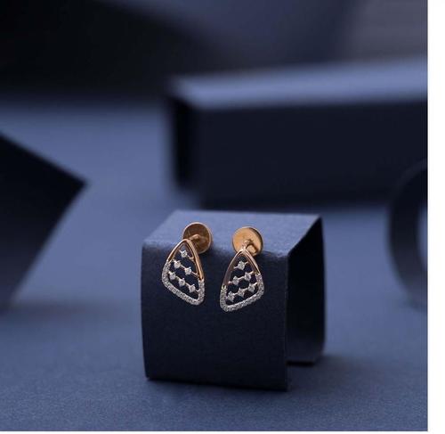 Stylish Real Diamond Earring Diamond Carat Weight: 0.50Ct Carat