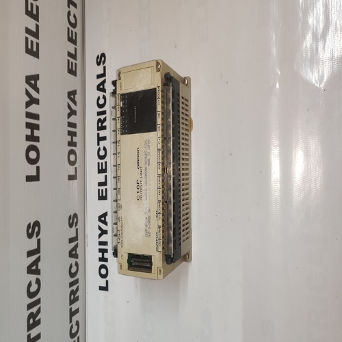 Omron C16p-0t1-a Output Unit