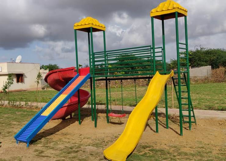 Metal & Fiber Childern Playground Slide