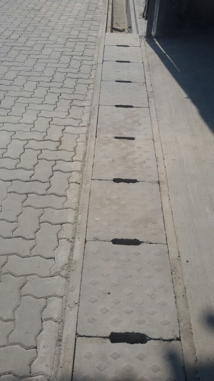 Precast Concrete U Drain Application: Drainage