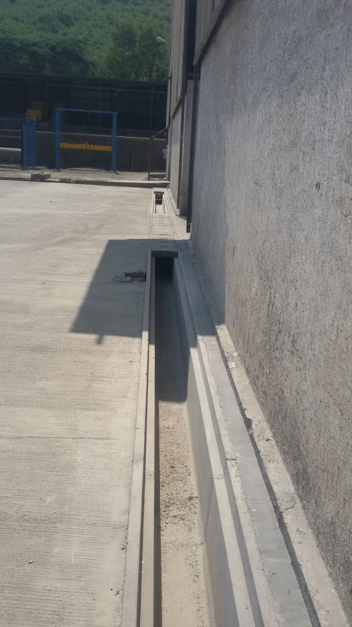 Precast Concrete U Drain Application: Drainage