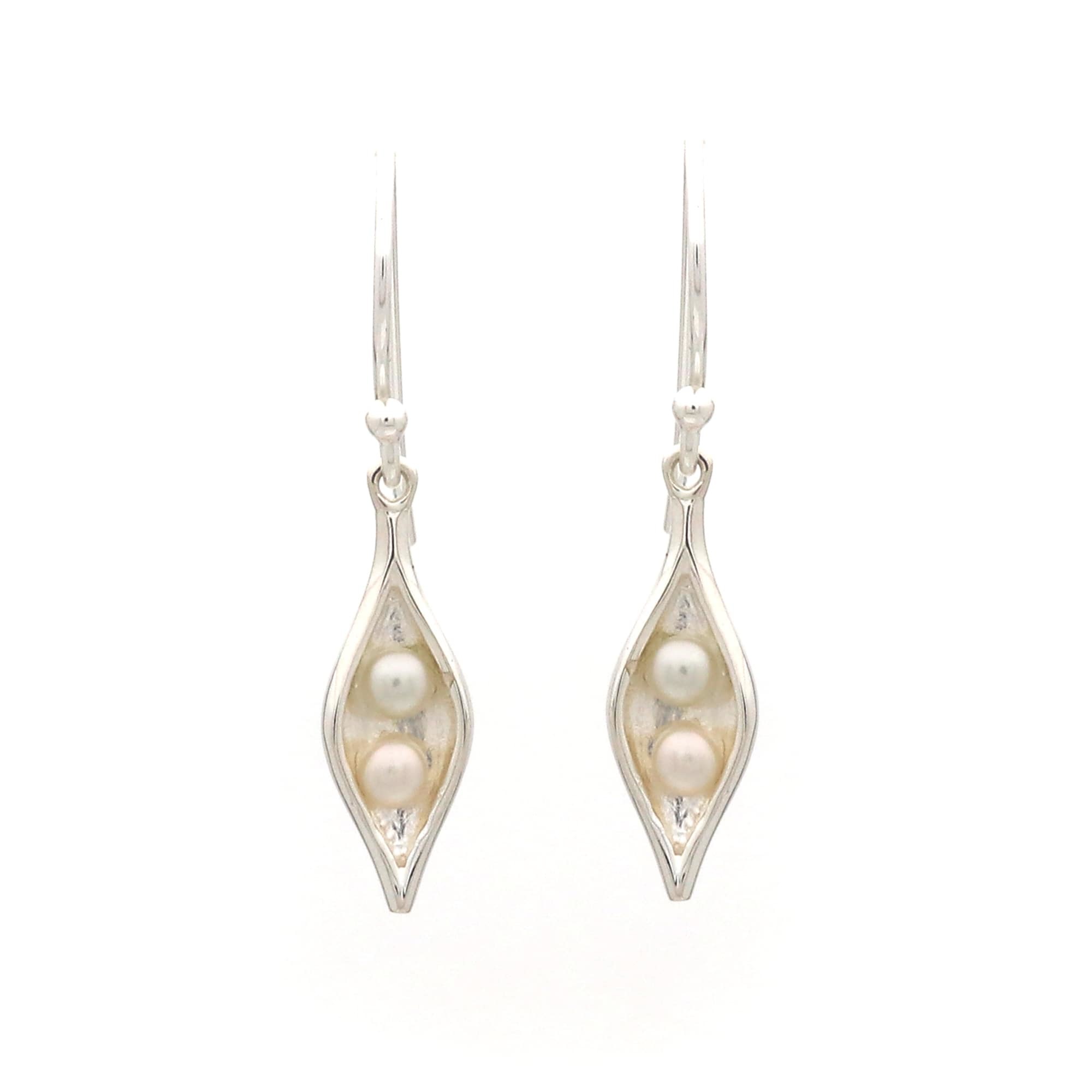 925 Sterling Silver Pearl In Shell Earring