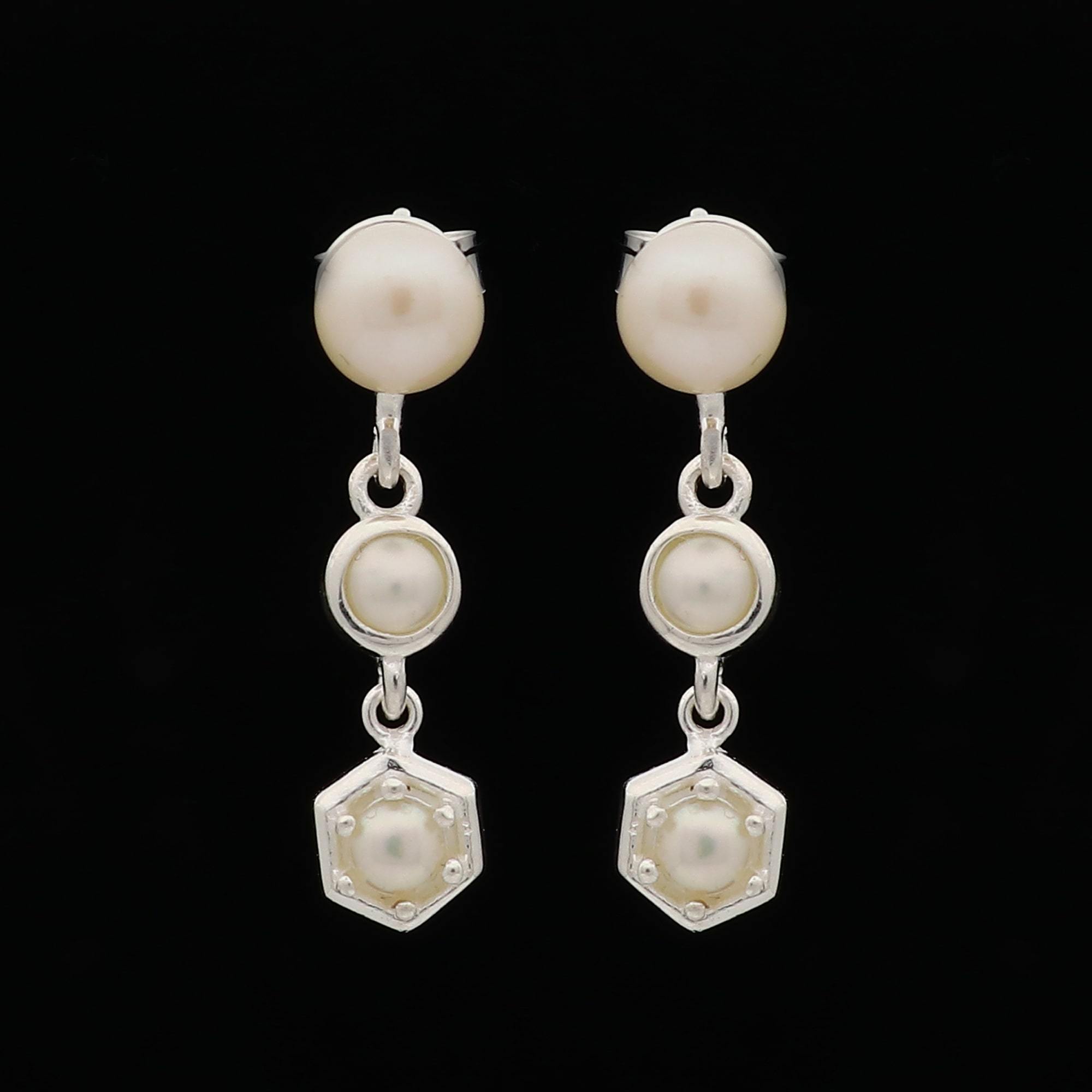 925 Sterling Silver White Pearl Dangle Earring