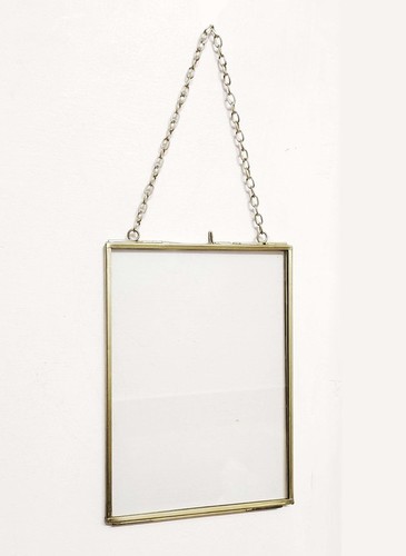 गोल्ड स्क्वायर शेप ग्लास फोटो फ्रेम