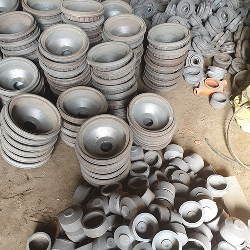 Cast Iron Casting - 2-4.3% Carbon Content, Grey Color | Ideal For Industrial Use, Perfect For Ornamental Applications