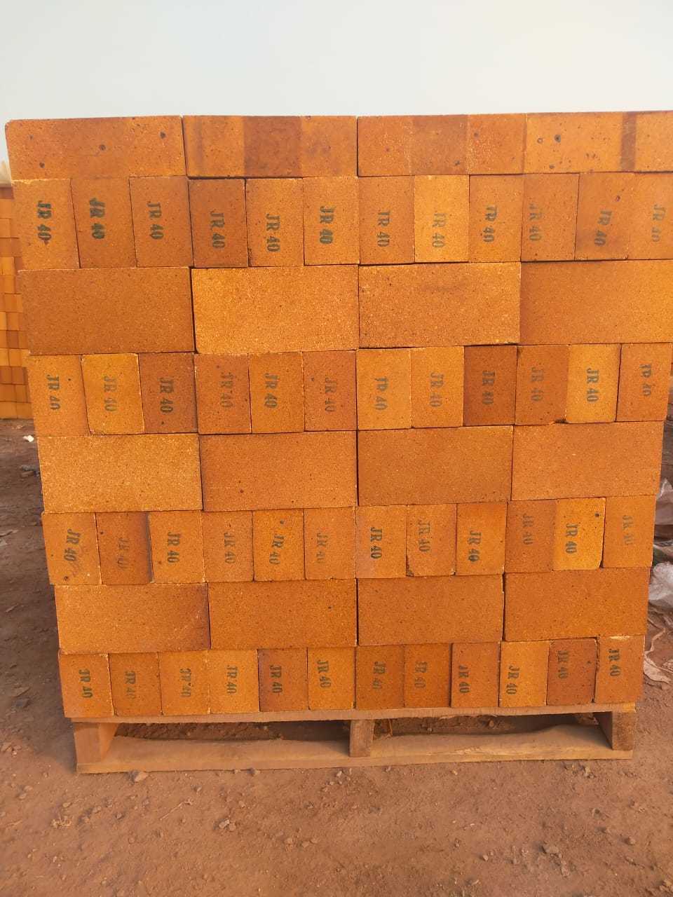 Refractory Fire Clay Bricks - High Density, Rectangular Shape, Tan Color | Excellent Resistance To Spalling, Low Porosity And High Refractoriness For Cement Plants