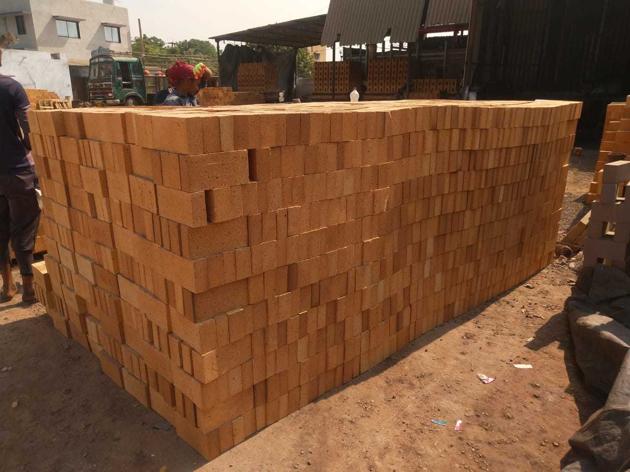 Refractory Fire Clay Bricks - High Density, Rectangular Shape, Tan Color | Excellent Resistance To Spalling, Low Porosity And High Refractoriness For Cement Plants