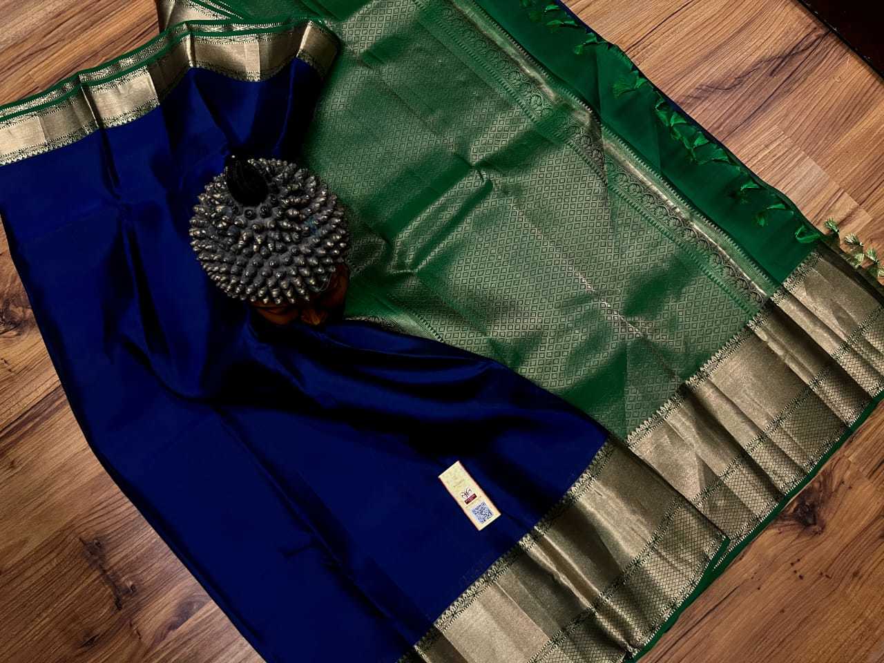 Pure Kanchipuram Silk Saree - 8 Inch Tissue Border, Navy Blue With Green Zari Work, Light Weight Soft Silk, Silk Mark Certified, Rich Pallu And Blouse