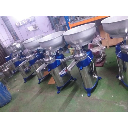 Silver 550 Lph Ss Cream Separator