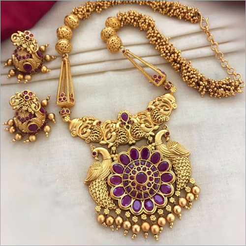 सिंगल पेंडेंट टेम्पल नेकलेस सेट