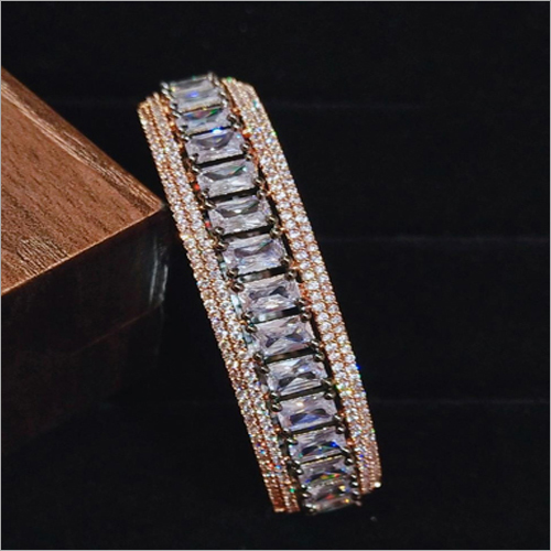 SJ Rose Black Plated Openable Bracelet