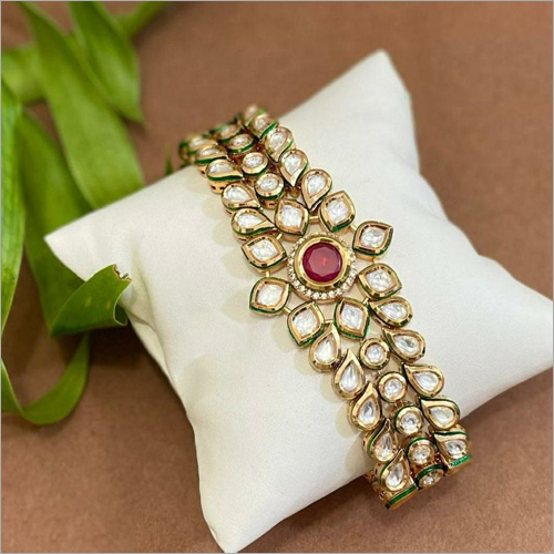 AR 60 Kundan Bracelet