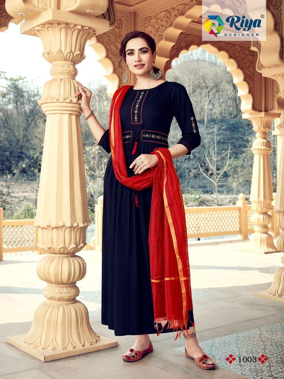 Pinl Rayon Kurti With Dupatta