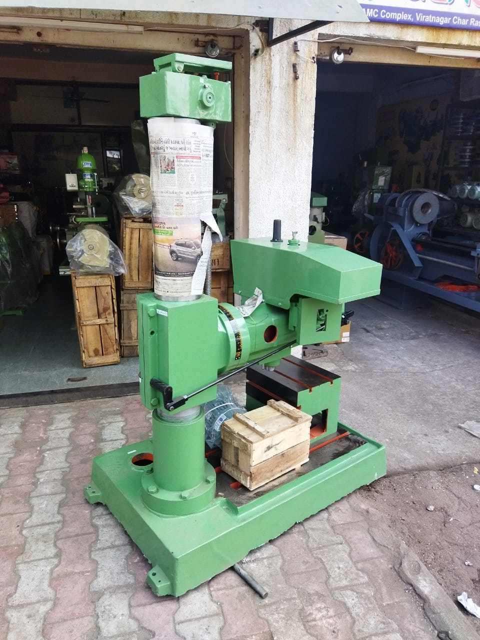 Automatic Industrial Radial Drill Machine