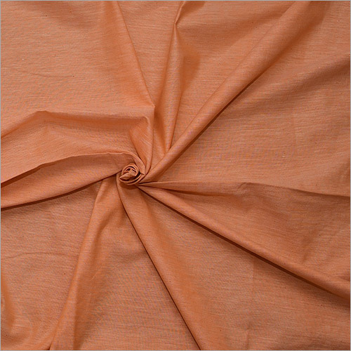 हाथ से बुना हुआ मुड़ा हुआ कपड़ा