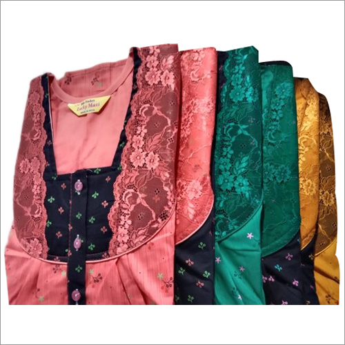 लेस के साथ प्रिंटेड राजवाड़ी नाइटी