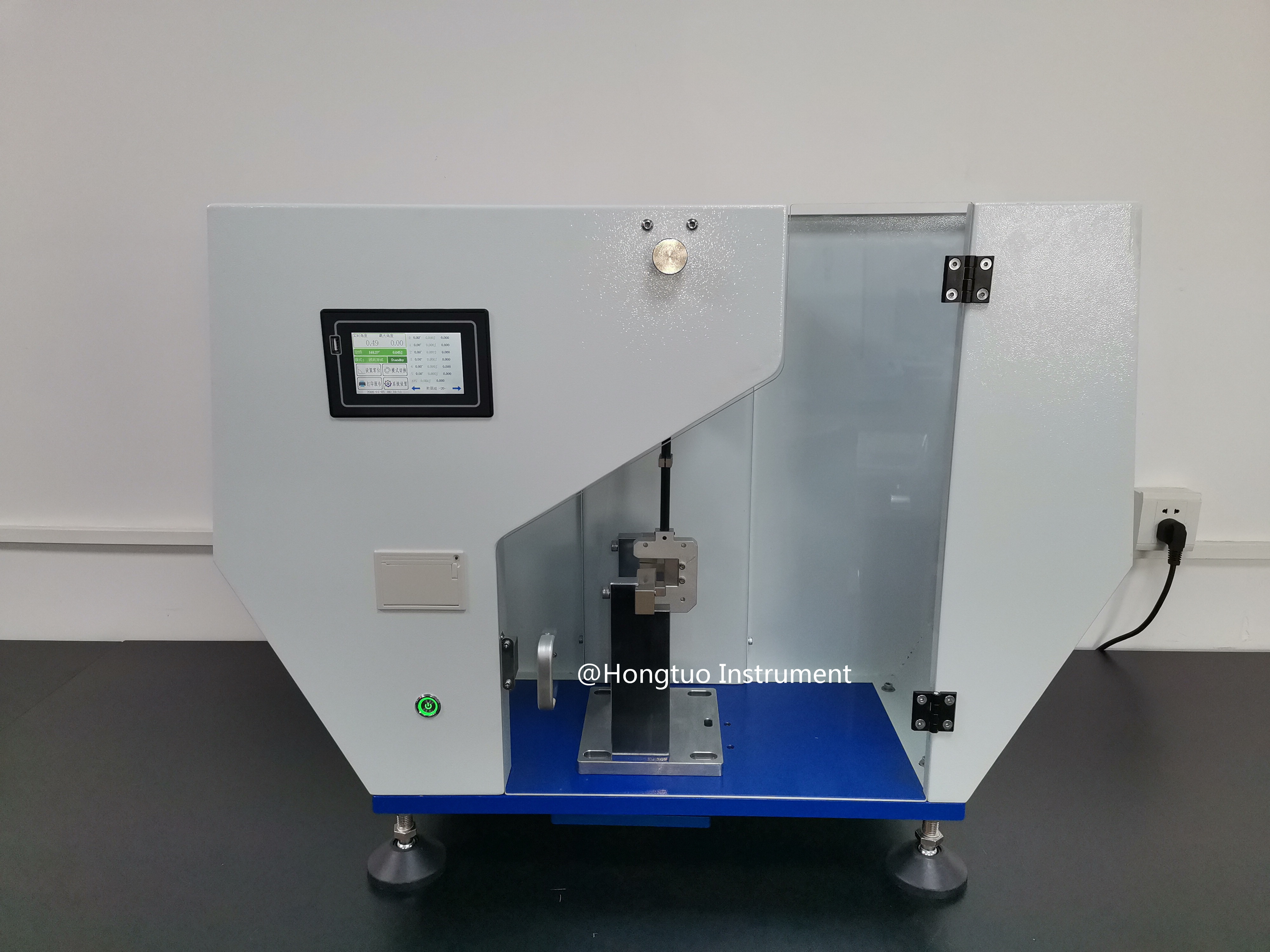 Digital Charpy Pendulum Impact Testing Machine Ht-1043-50d - Accuracy: 0.5% Of Reading %