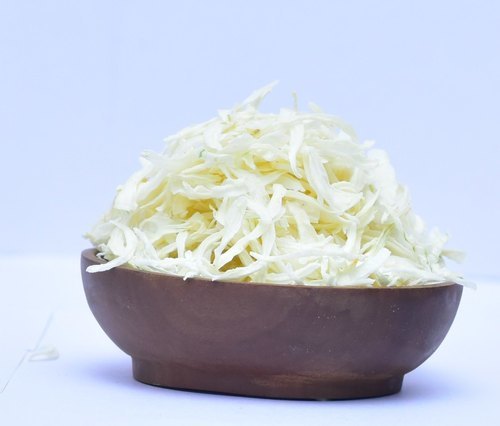सूखे निर्जलित प्याज के टुकड़े