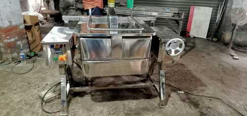 Braising Pan - Stainless Steel, 50 Liter/Day Capacity, Rectangular Shape, 220 Volt Electric Power, Semi-Automatic Functionality, 1-Year Warranty