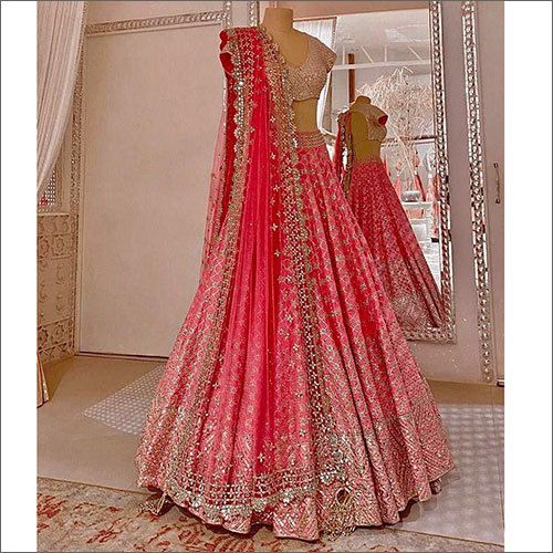 कैनकन और कैनवास पट्टा के साथ महिलाओं की कढ़ाई का काम लहंगा चोली