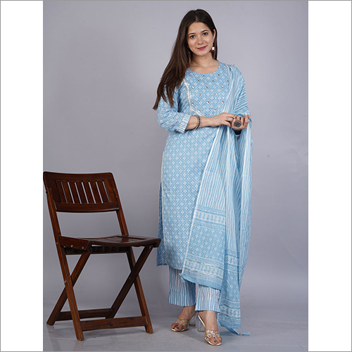 Ladies Pure Cotton Kurtis - Customized Size, Various Colors | Breathable, Quick Dry, Non-Toxic, Printed Design, 3-4th Sleeve Style, Ideal for All Seasons