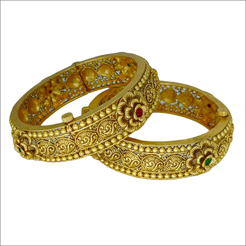 राजवाड़ी बैंगल लिंग: महिलाएं