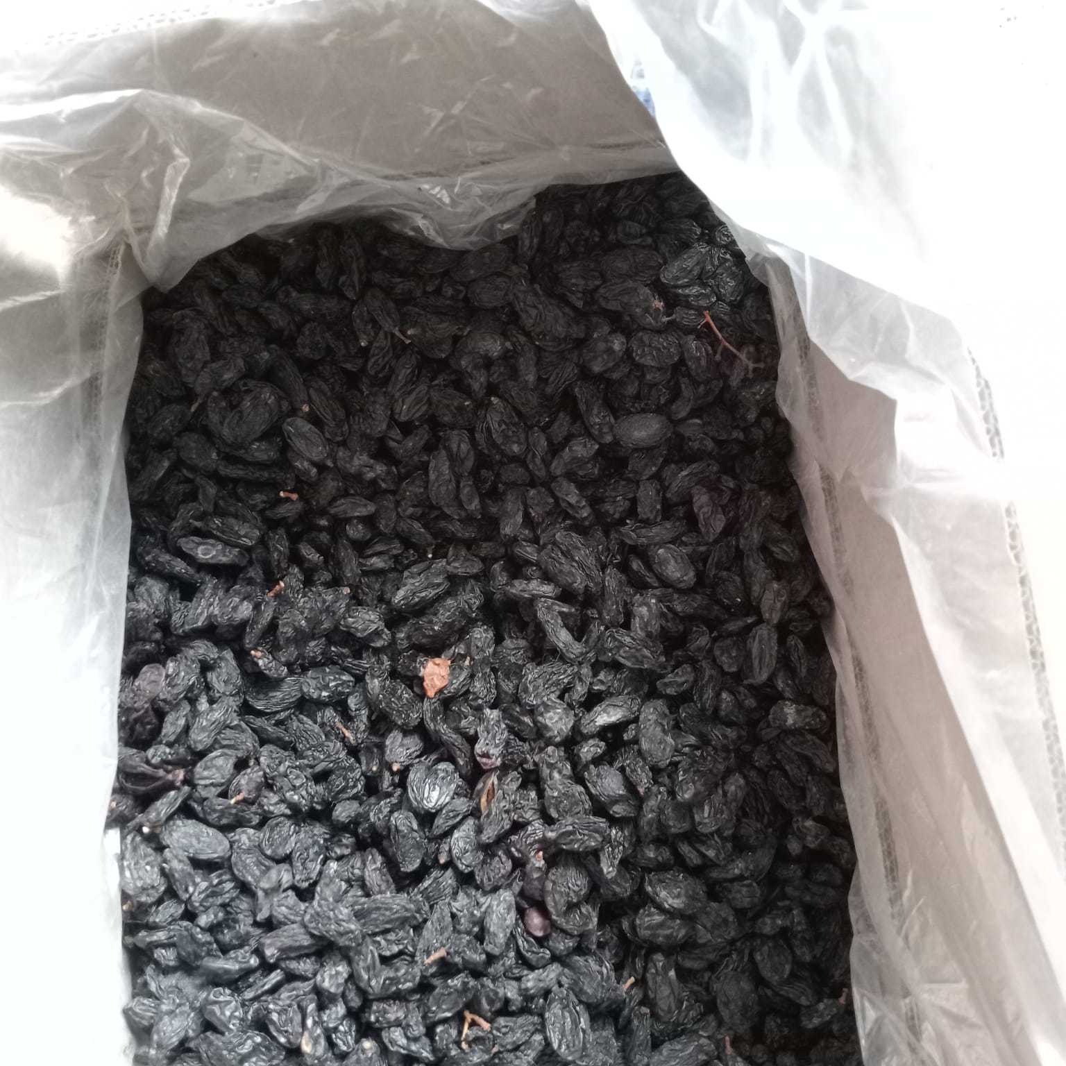 Dried  Black Raisins Max. Moisture (%): 0%