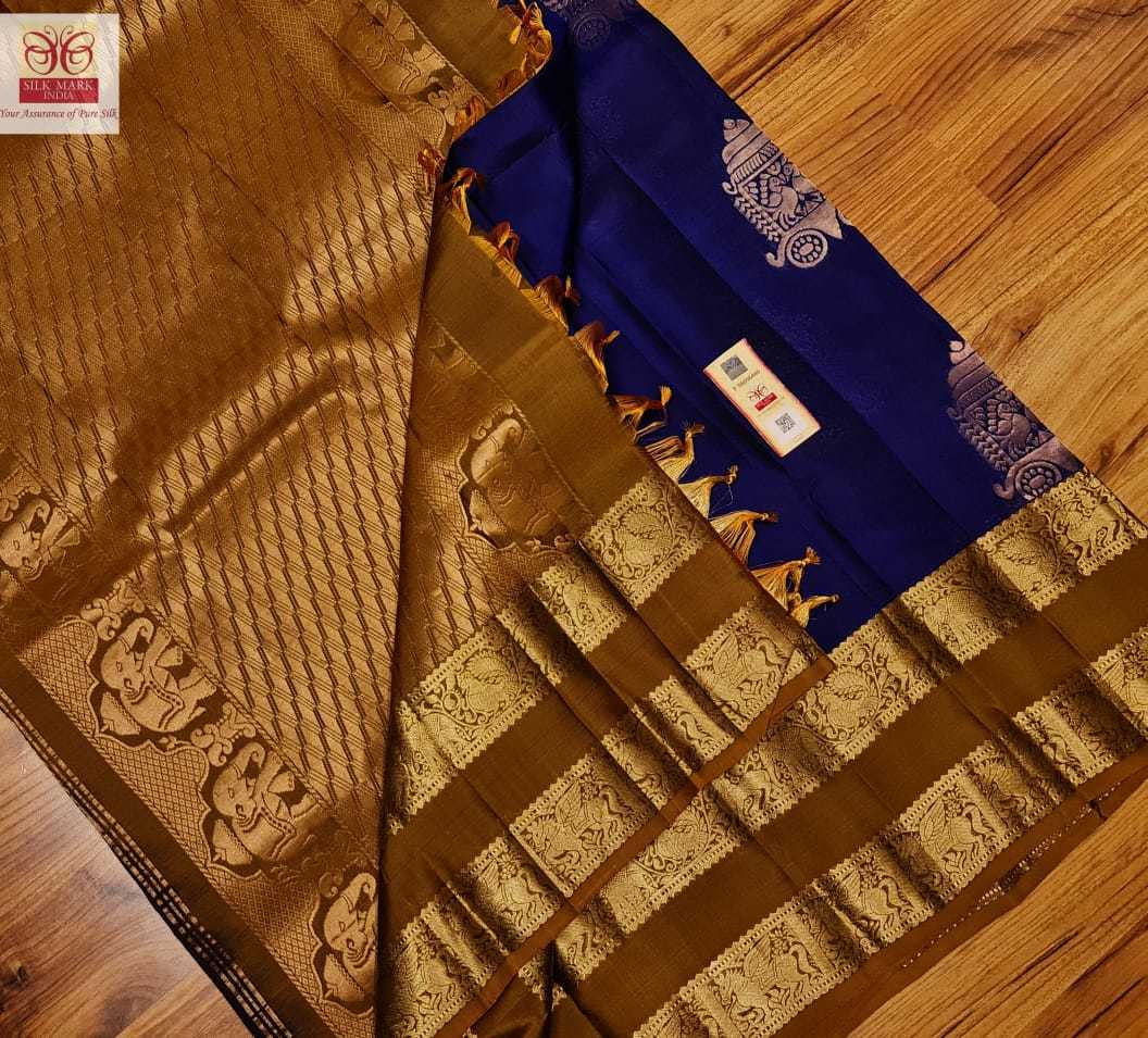 Pure Kanjivaram Silk Saree - Double Warp Fabric Fancy Gold Zari Border With Contrast Pallu & Blouse Lightweight And Silk Mark Certified For Traditional Occasions