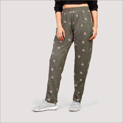 महिलाओं के लिए प्रिंटेड पायजामा