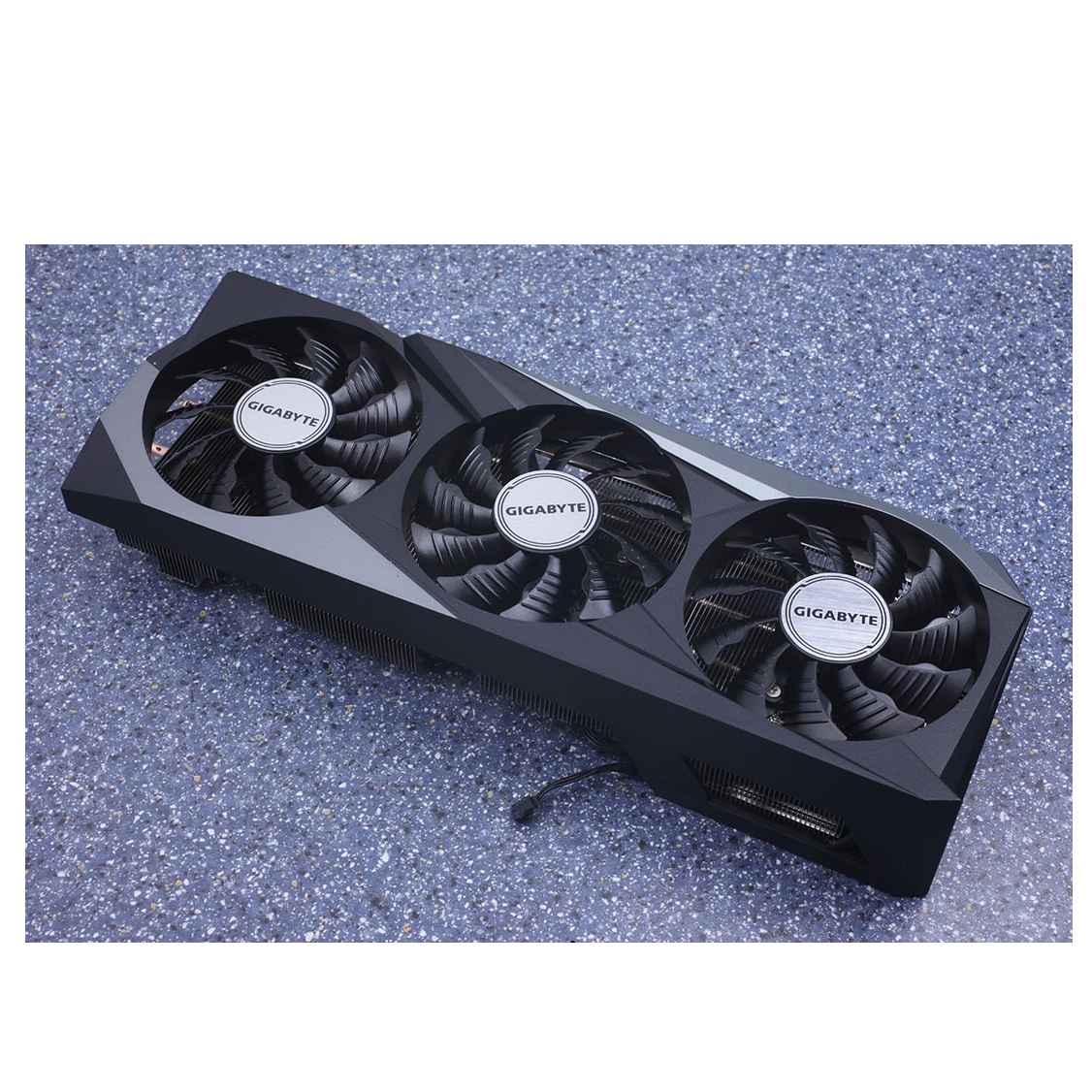 Black Gigabyte Geforce Rtx 3070 Gaming Oc 8gb V2 Lhr Graphics Card