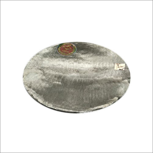 Cast Iron Tawa - Round Shape, Polished Surface Finish | Durable Cast Iron Material for Even Heat Distribution and Versatile Cooking