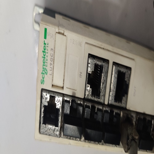 Schneider Electric Lu9gc3 Modbus Splitter Block