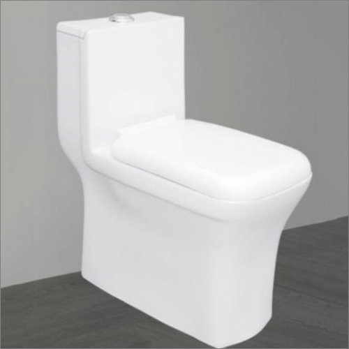 व्हाइट फ्लोर माउंटेड वन पीस वाटर क्लोज़ेट