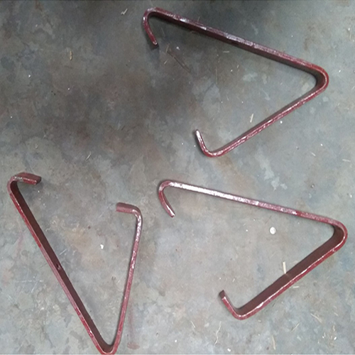 Industrial Bracket - Metal Triangular Bracket, Standard Load Capacity, Painted Red Finish, Durable Design with Triangular Structure