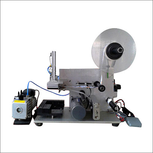 Flat Bottle Labelling Machine