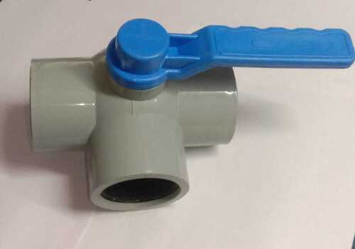 व्हाइट थ्री वे पीवीसी बॉल वाल्व