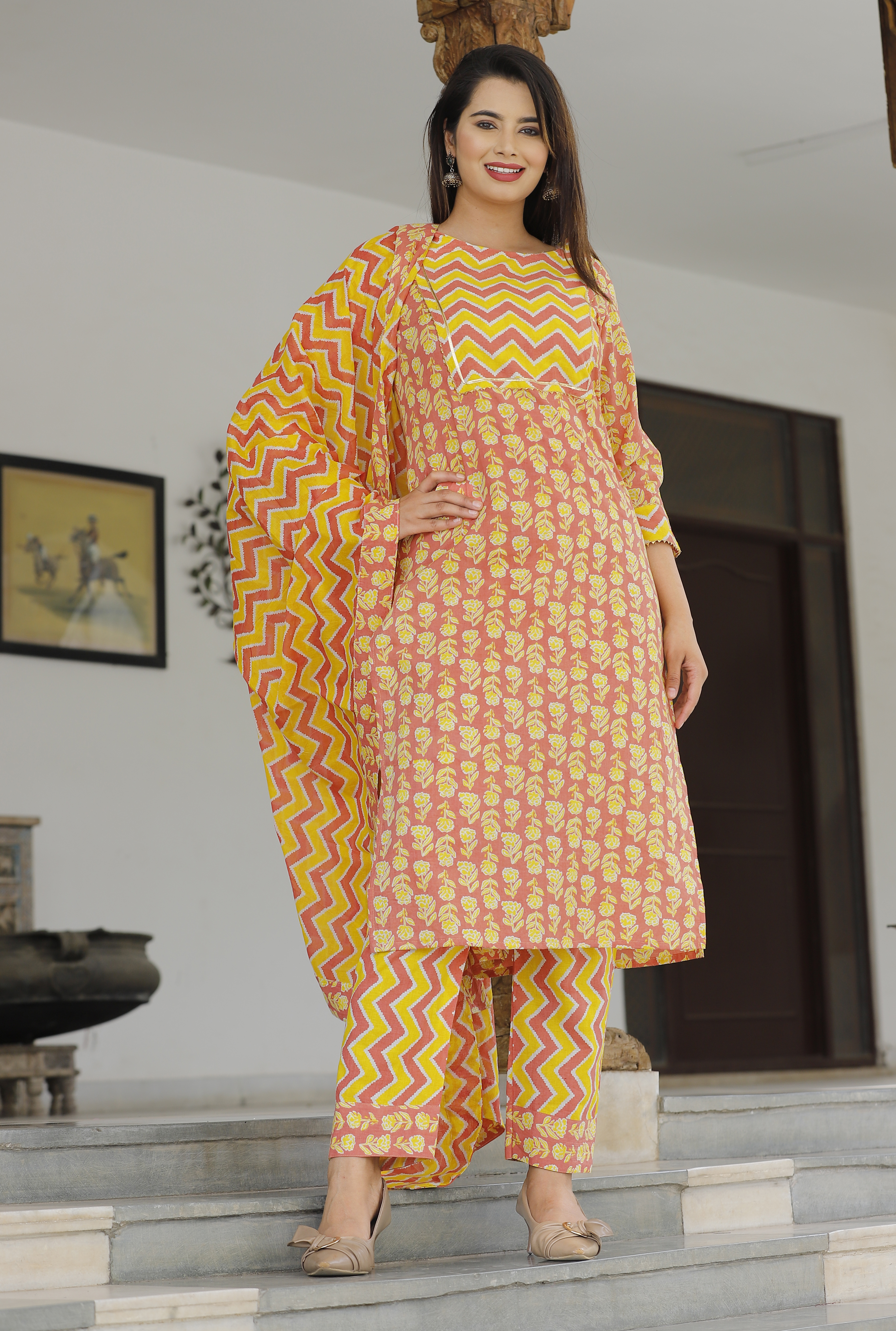 Attractive Designer Ladies Kurta With Pants