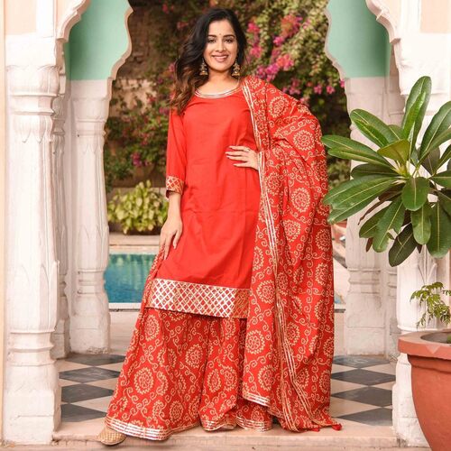 महिलाओं के लिए कुर्ता