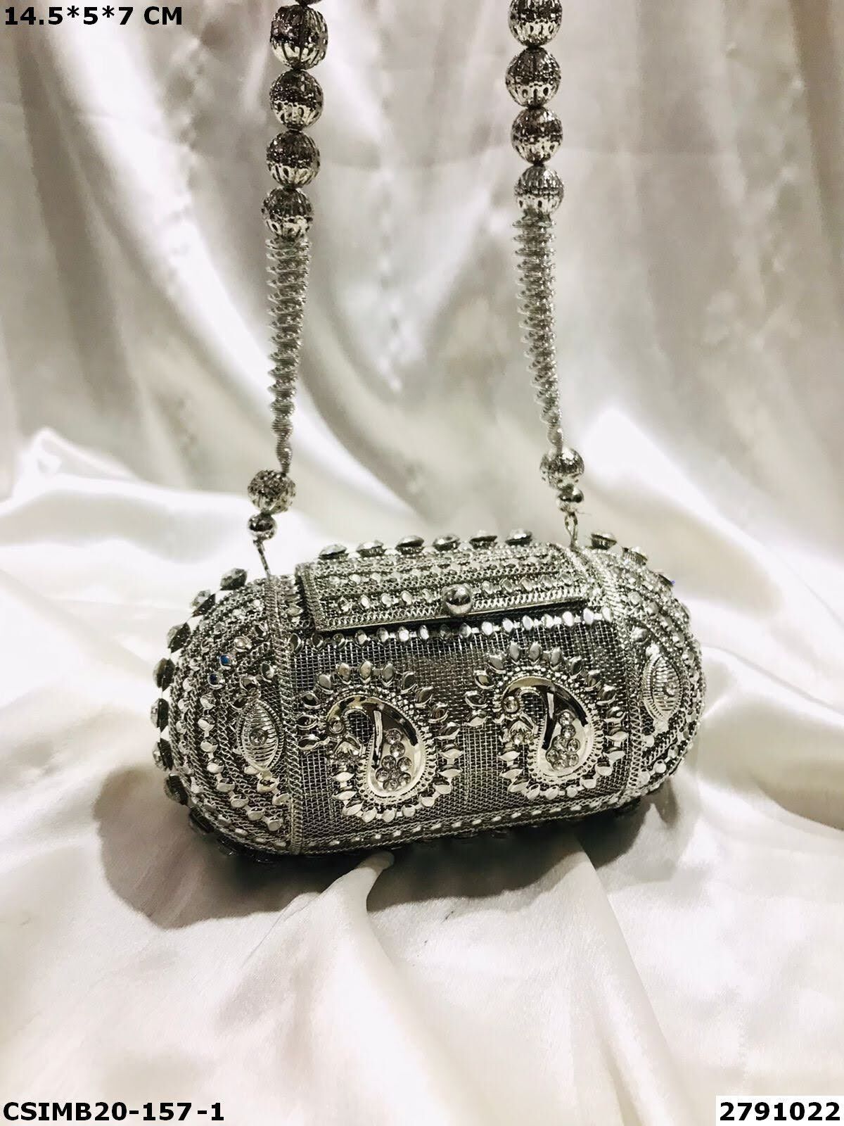 Multi Handicraft Metal Clutch