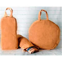 ब्राउन शू हेअर ड्रायर और न्यूजपेपर जूट बैग