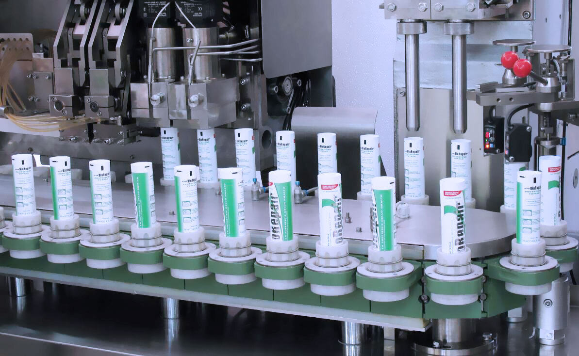 Linear Tube Filling Machine - Accuracy: 100 %