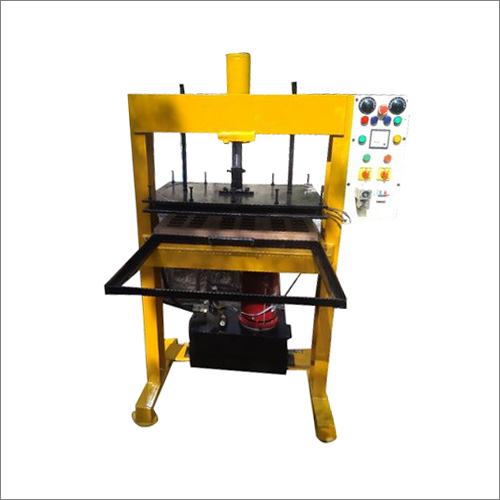Eva Slipper Making Machine Capacity: 5000 Pair/ Day T/Hr