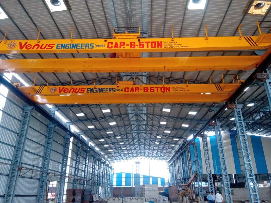Eot (Electric Overhead Traveling) Heavy Duty Crane - Color: Golden Yellow Or Handpicked Color