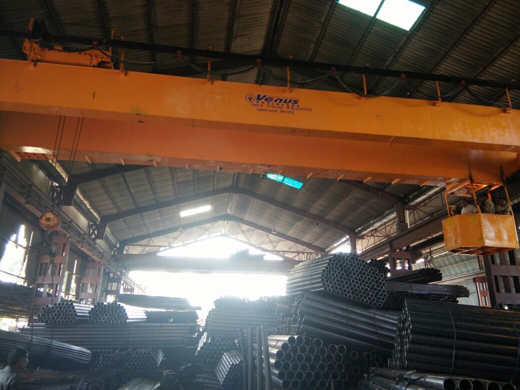 Eot (Electric Overhead Traveling) Heavy Duty Crane - Color: Golden Yellow Or Handpicked Color