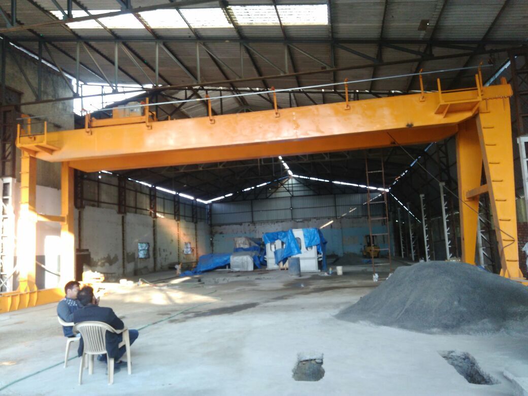 Gantry Crane - Color: Golden Yellow Or Handpicked Color