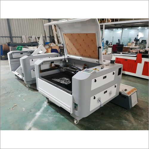 Automatic H7050 Laser Engraving Machine