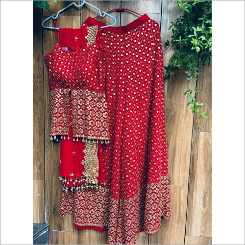 भारतीय सुंदर मैरून पेप्लम स्टाइल शरारा सूट