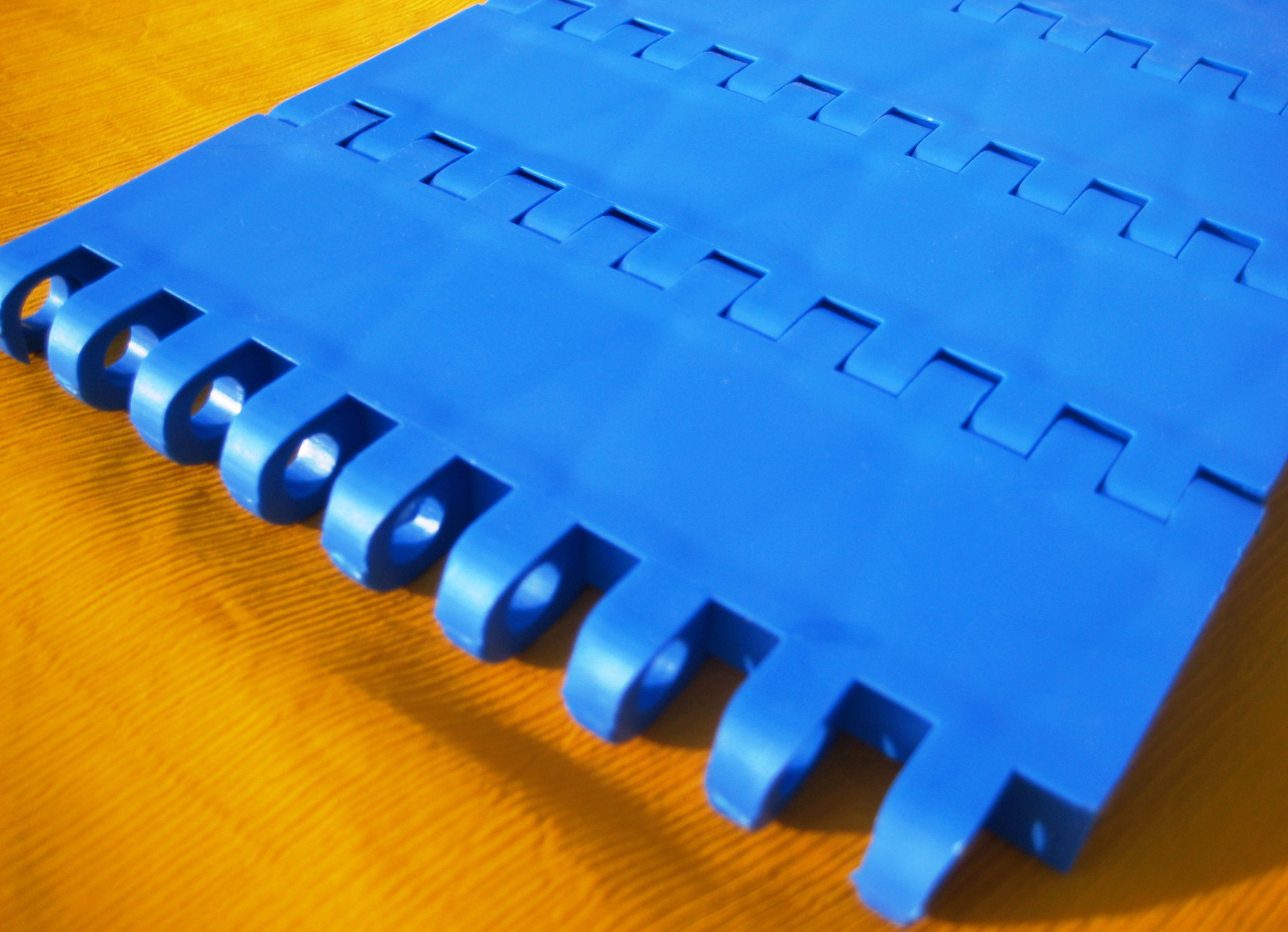 Plastic Modular Conveyor Belt - Plastic Material, Different Models, Tough Applications | Smooth Automation, Suitable For Processes