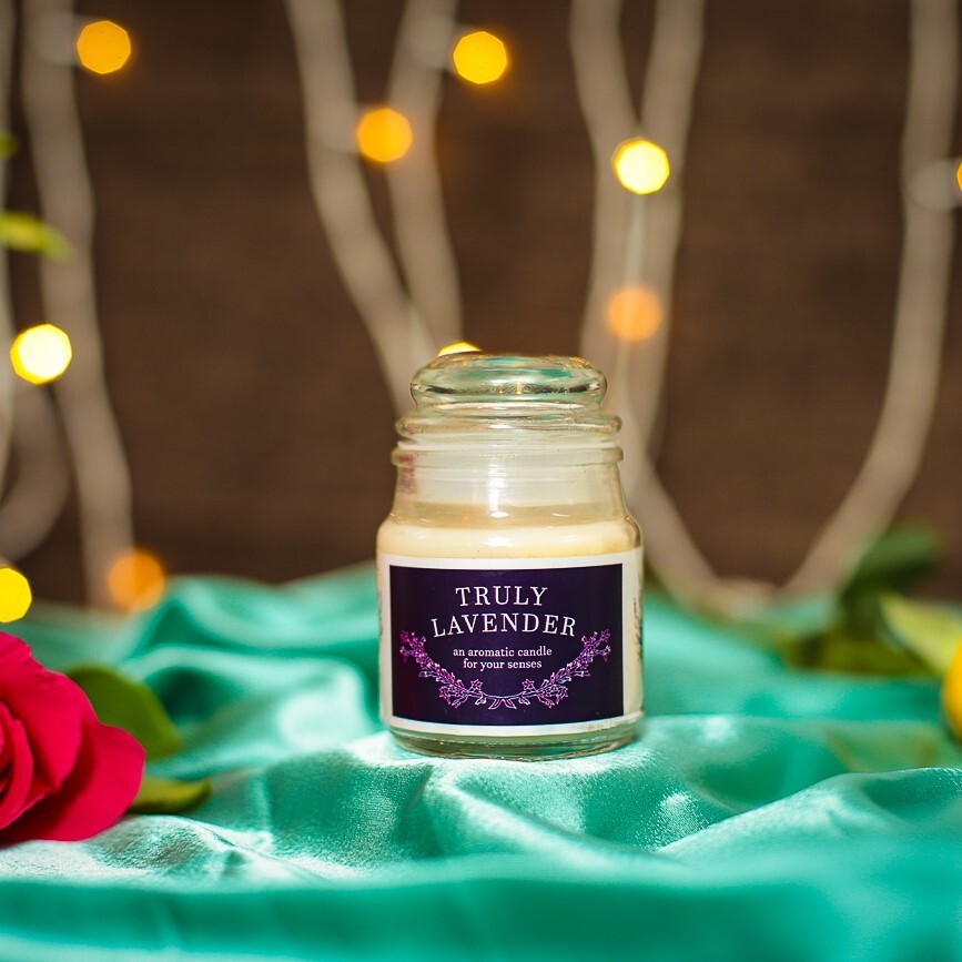 Aroma Candle - Burning Time: 12 Hours