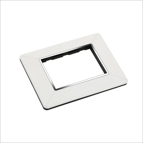 Radiant Modular Switch Plate Silver Line 3M - Polycarbonate, 3 Modules, Glossy Finish, Color White | All-Purpose Usage
